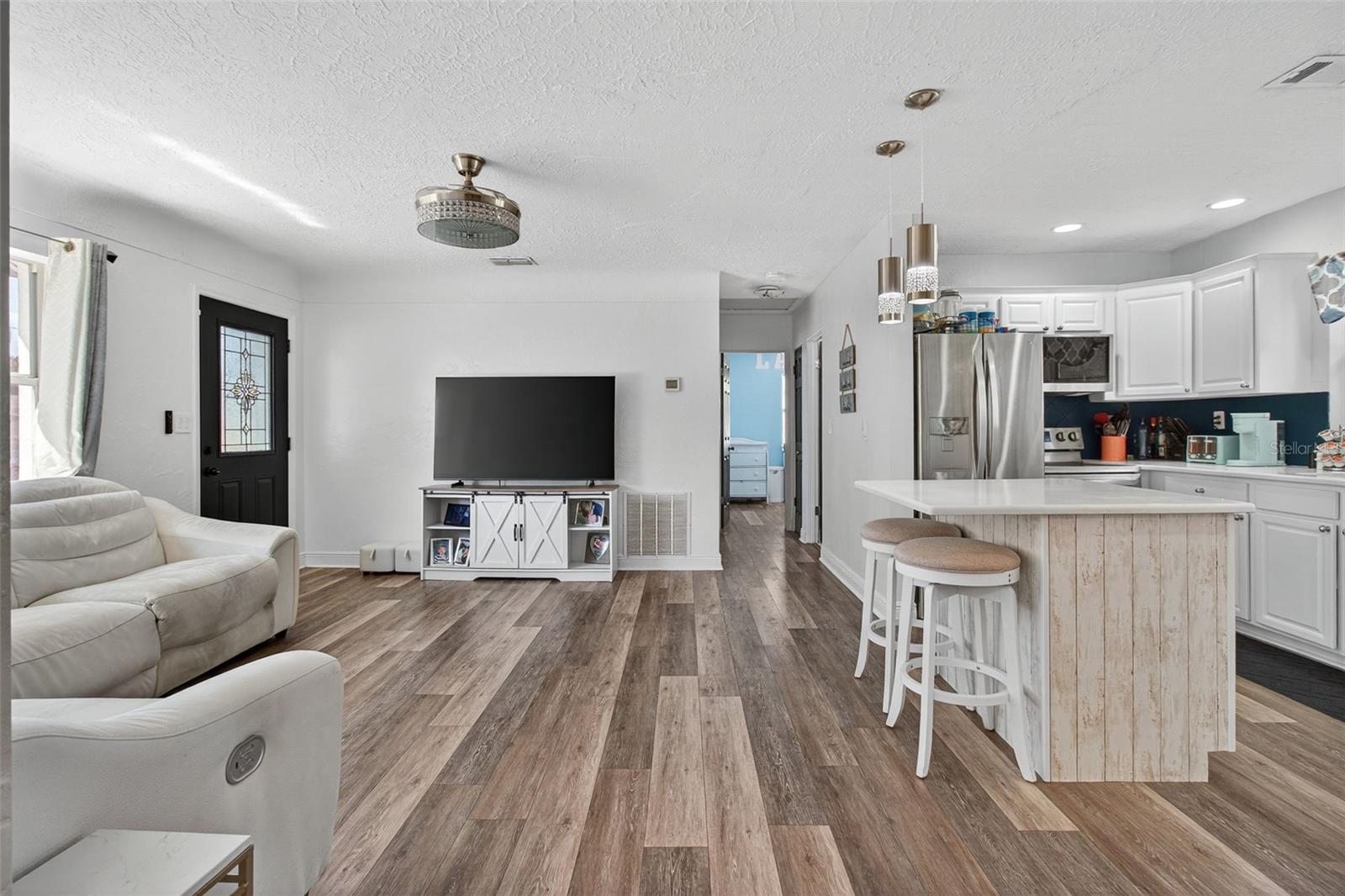 Image 9 of 39 For 4311 25th Avenue N