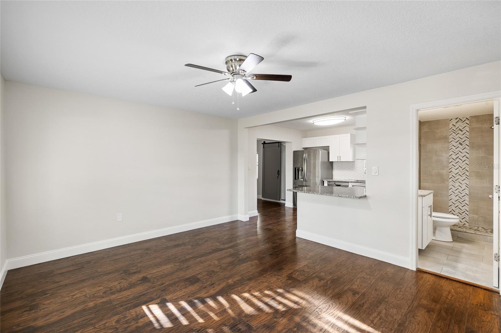 Image 14 of 29 For 11720 Edison Avenue