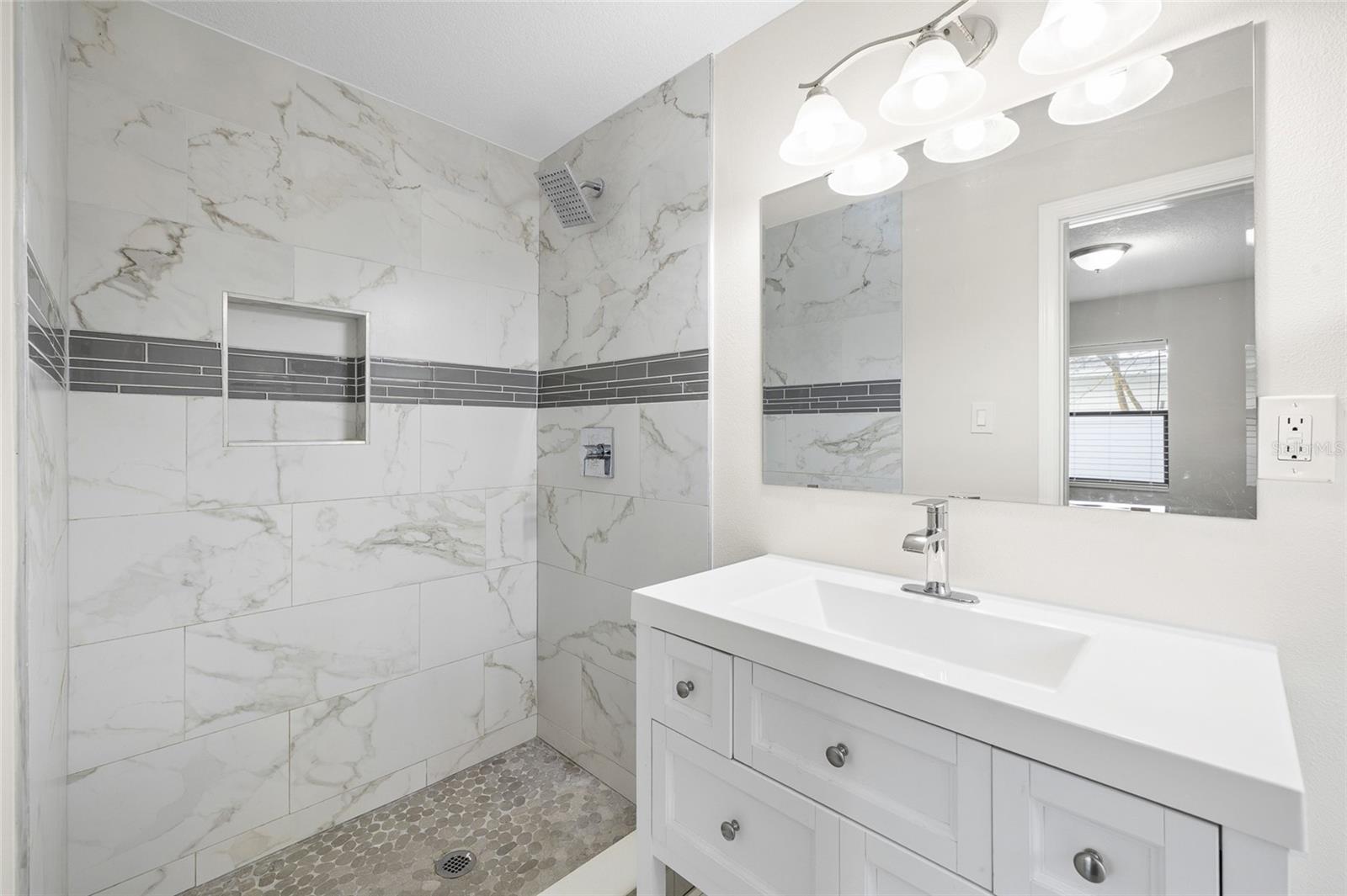 Image 20 of 29 For 11720 Edison Avenue