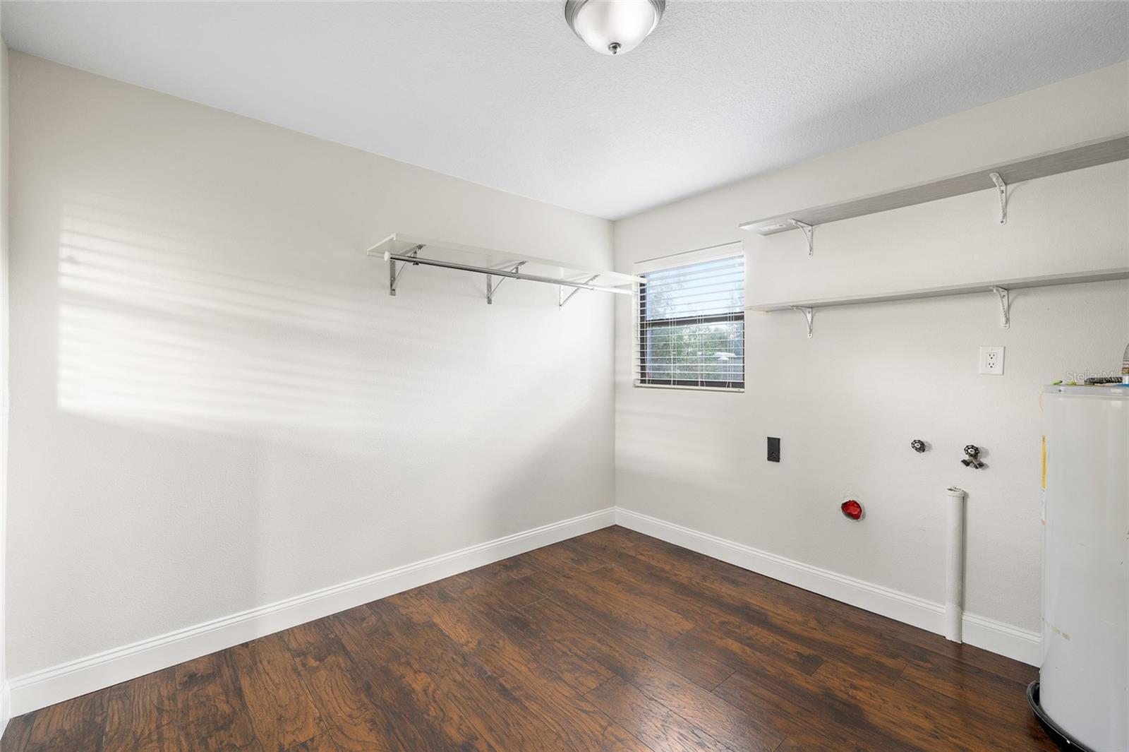 Image 21 of 29 For 11720 Edison Avenue