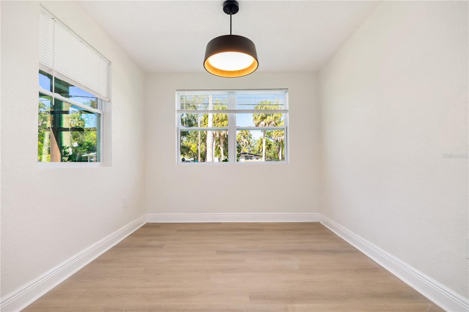 Image 12 of 27 For 1122 40th Street