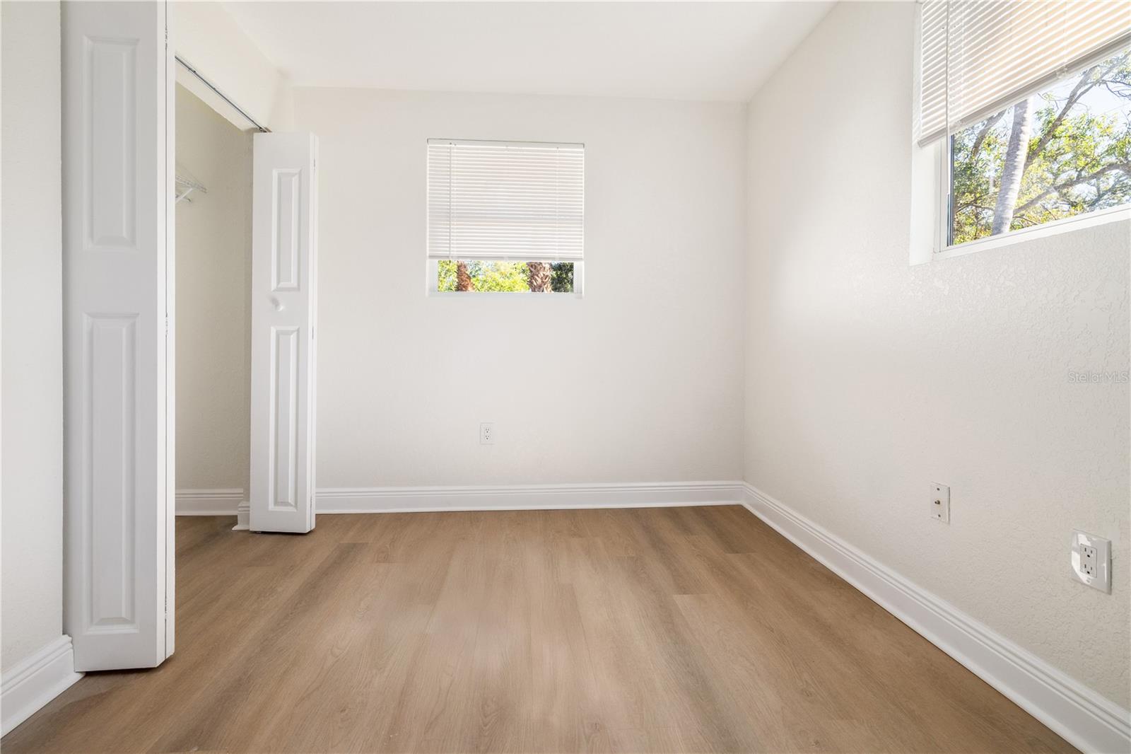 Image 17 of 27 For 1122 40th Street