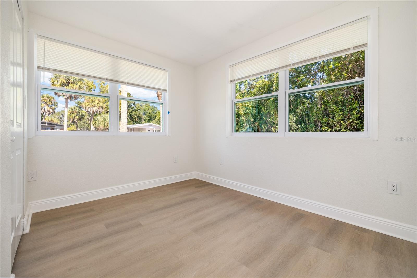 Image 18 of 27 For 1122 40th Street