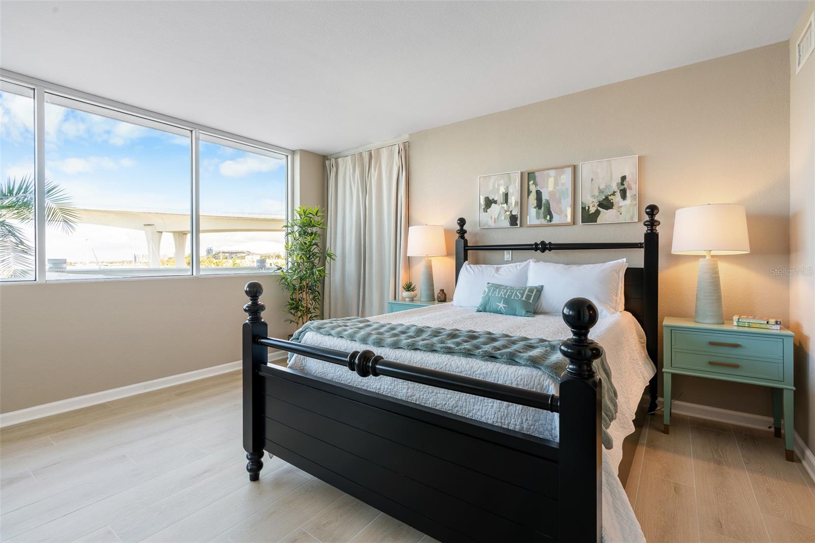 Image 10 of 45 For 100 Pierce Street 210