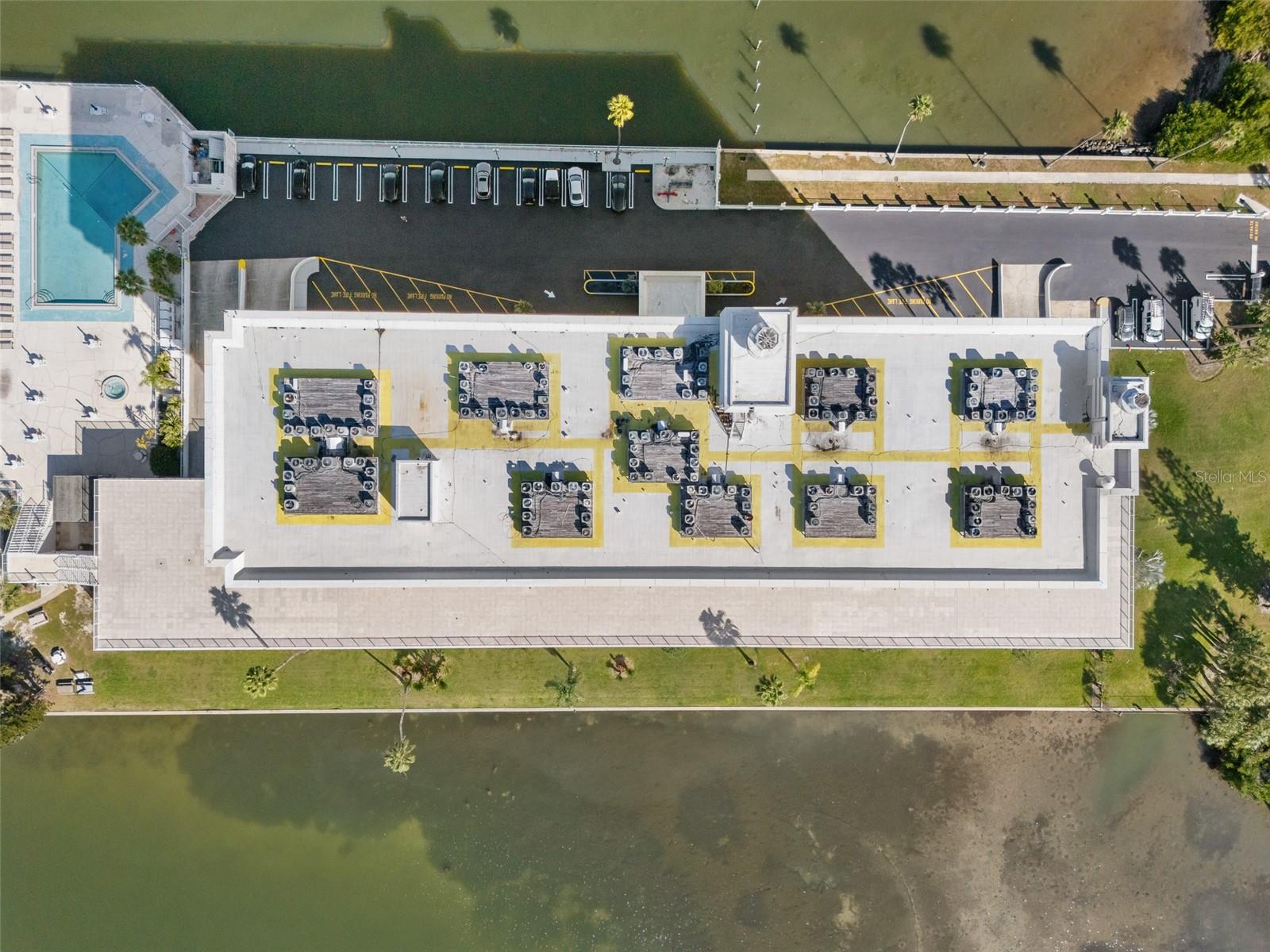 Image 23 of 45 For 100 Pierce Street 210