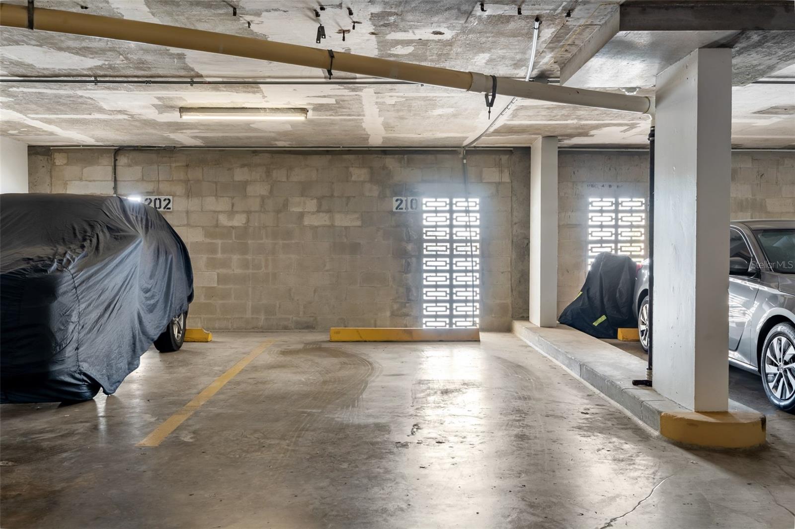 Image 24 of 45 For 100 Pierce Street 210