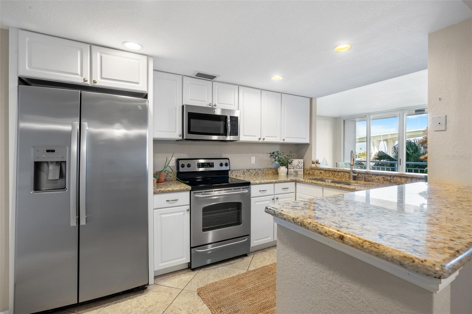 Image 7 of 45 For 100 Pierce Street 210