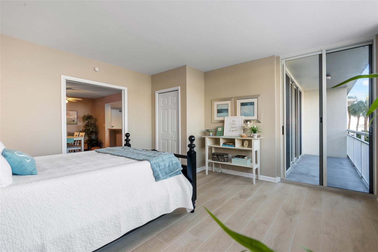 Image 9 of 45 For 100 Pierce Street 210