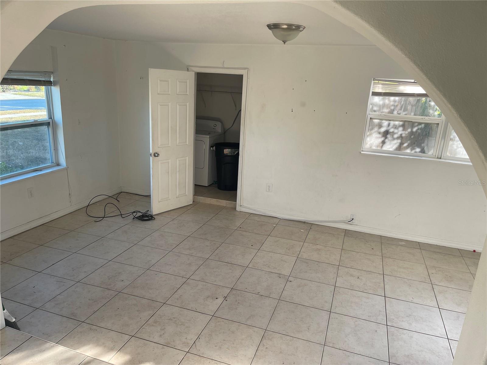 Image 4 of 10 For 3608 Wallace Avenue