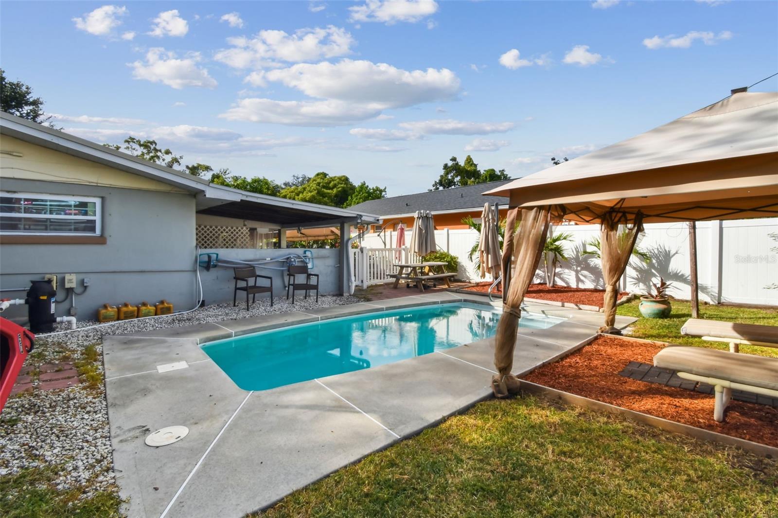 Image 28 of 66 For 3613 Minnehaha Street