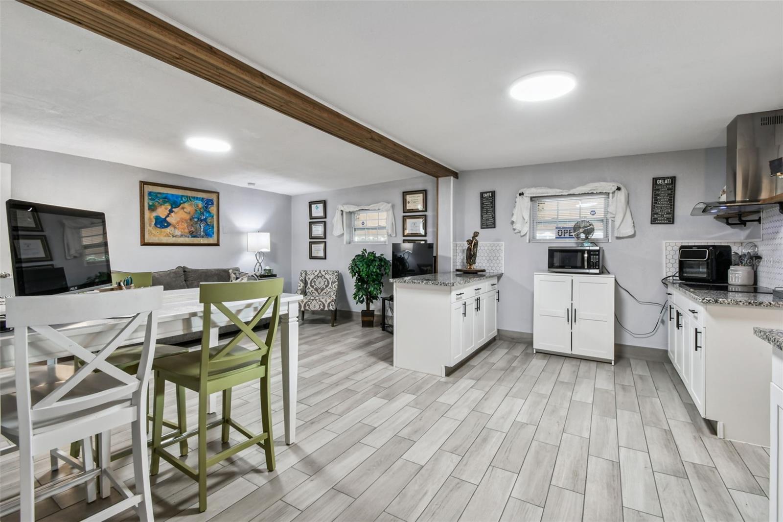 Image 43 of 66 For 3613 Minnehaha Street