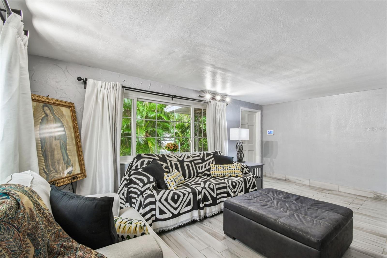 Image 45 of 66 For 3613 Minnehaha Street