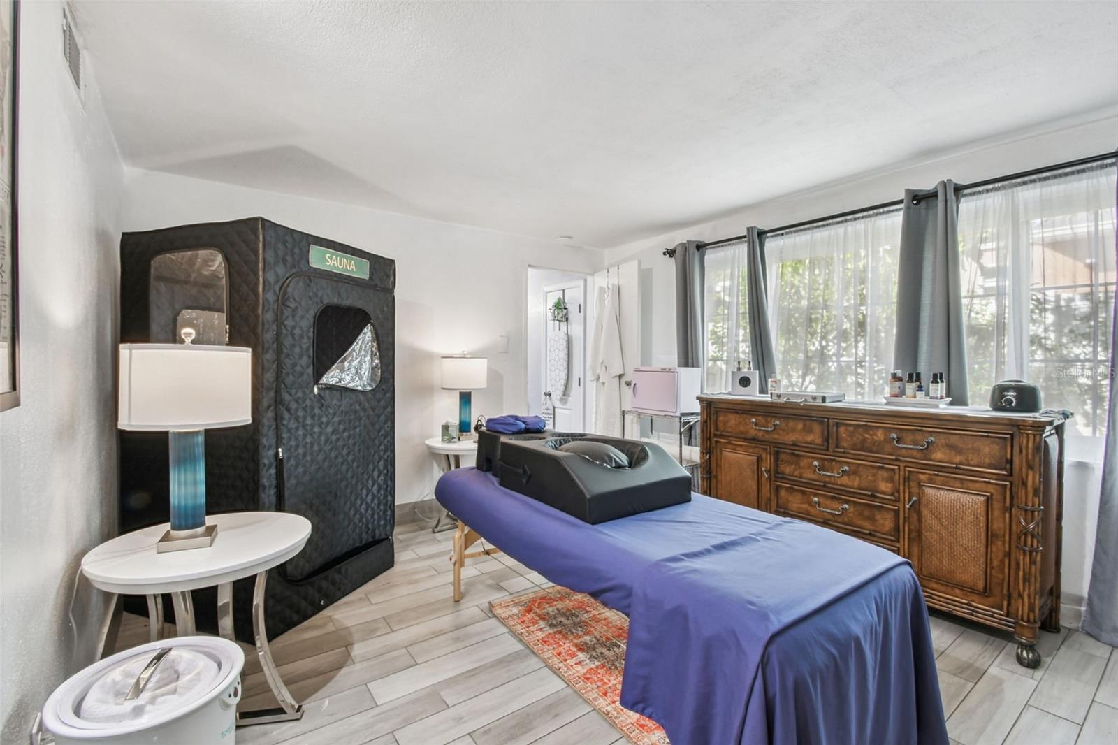 Image 53 of 66 For 3613 Minnehaha Street