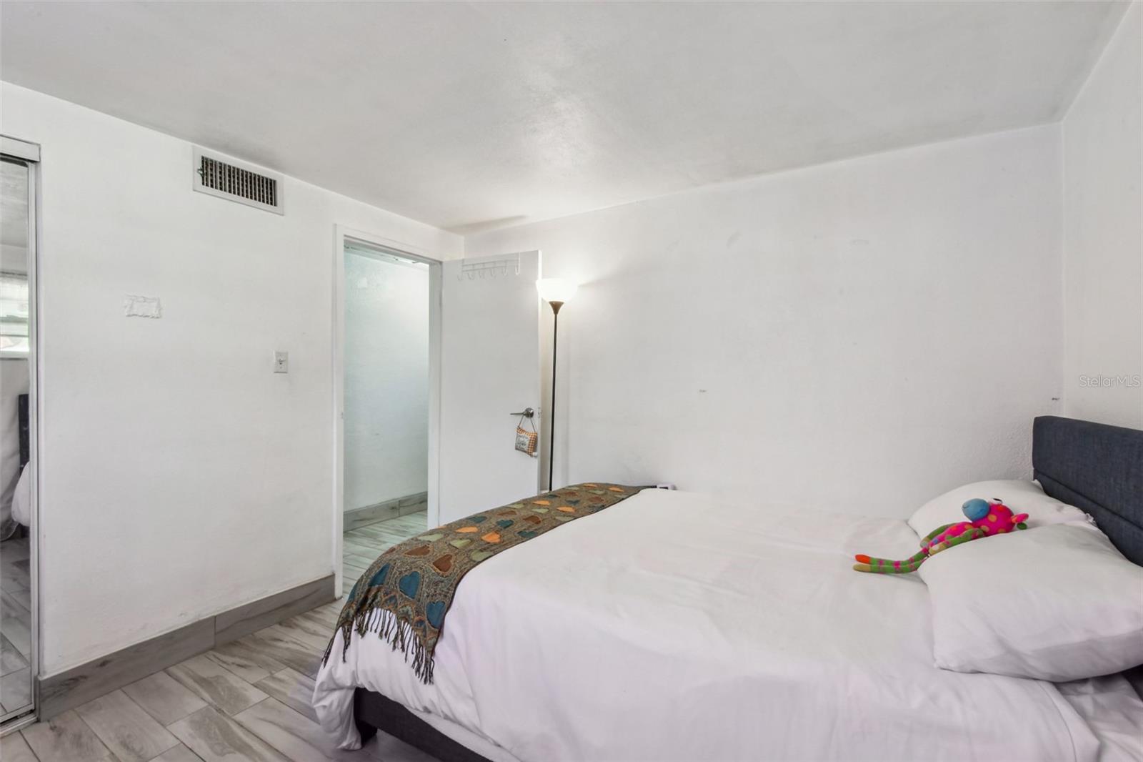 Image 58 of 66 For 3613 Minnehaha Street