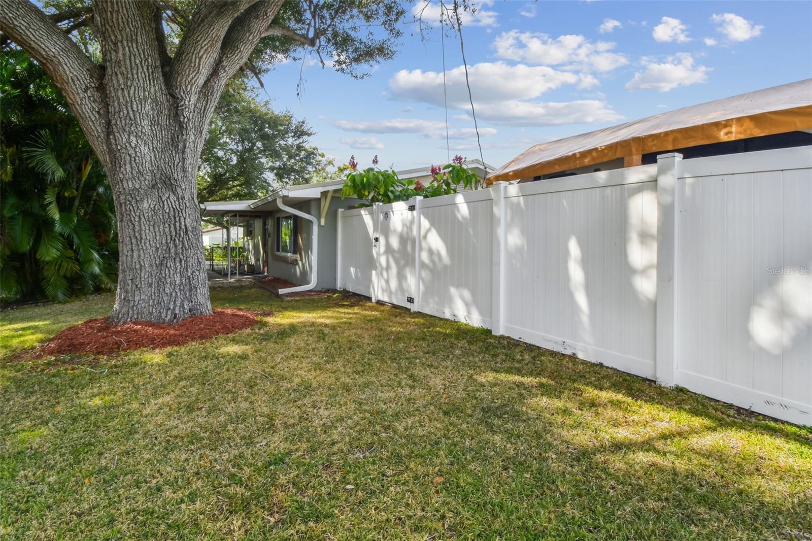 Image 7 of 66 For 3613 Minnehaha Street