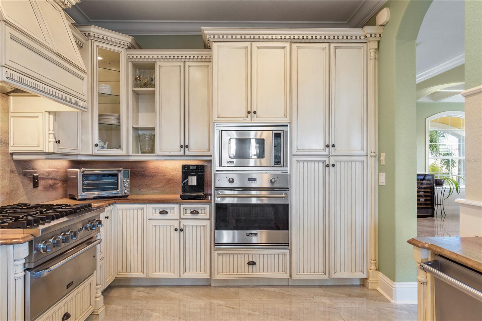 Image 14 of 100 For 3523 Shell Point Road