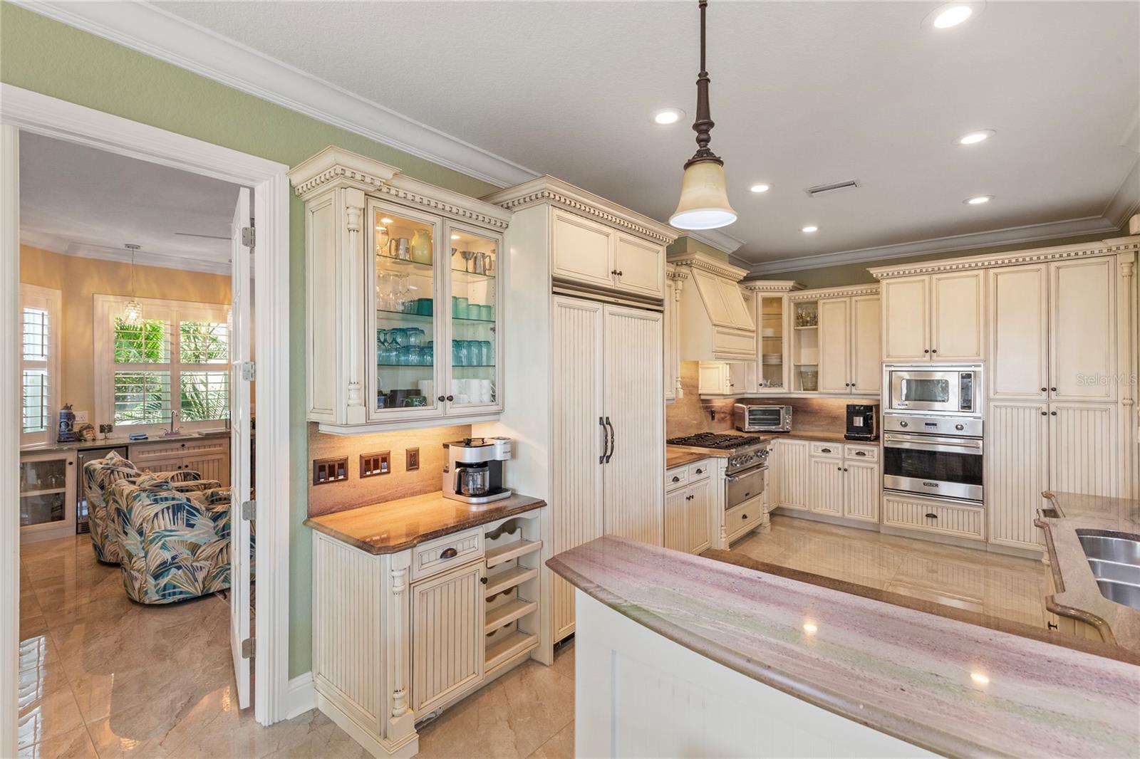 Image 17 of 100 For 3523 Shell Point Road