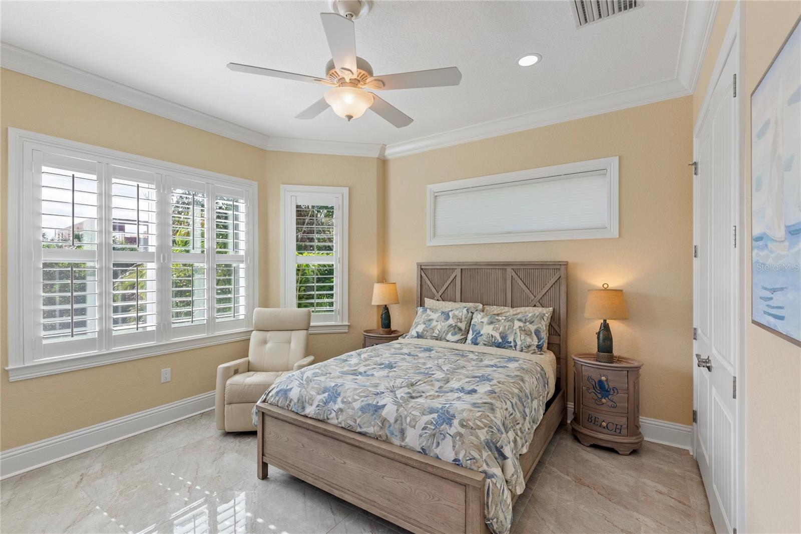 Image 24 of 100 For 3523 Shell Point Road