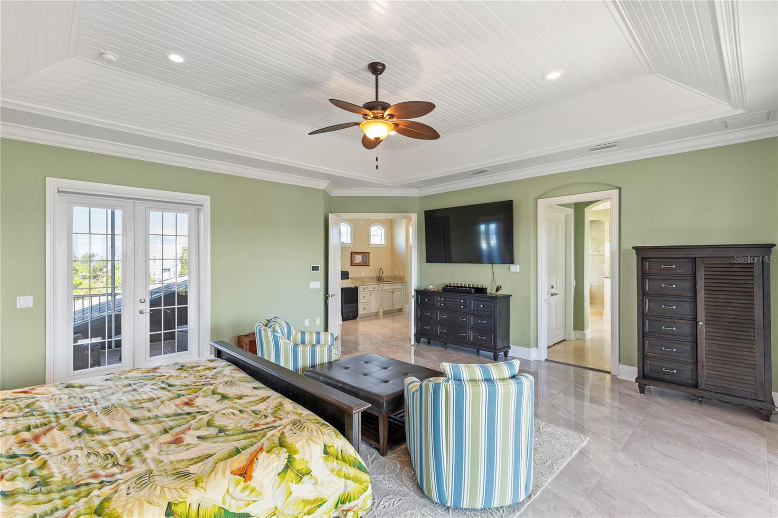 Image 43 of 100 For 3523 Shell Point Road