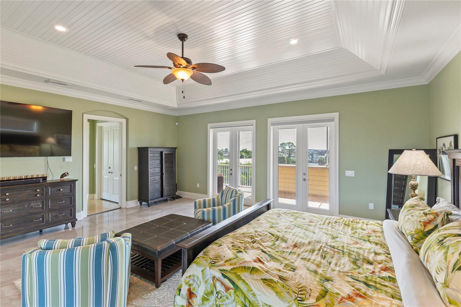 Image 44 of 100 For 3523 Shell Point Road