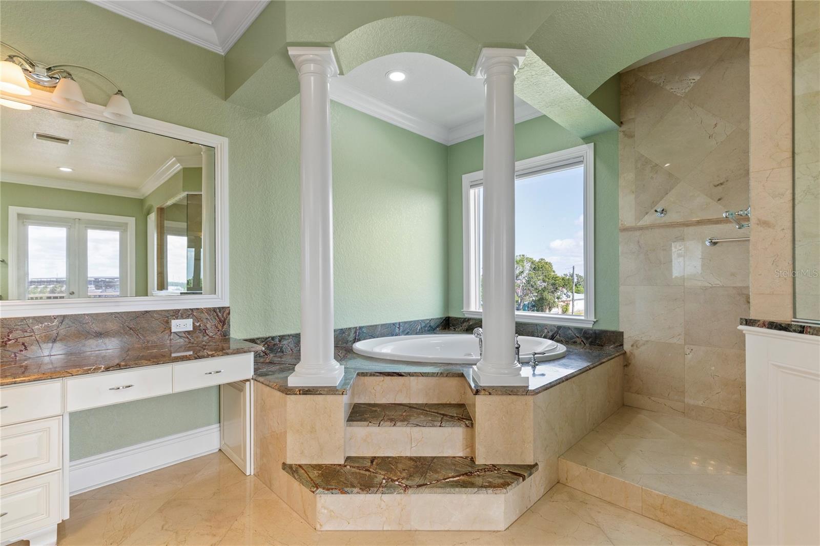 Image 48 of 100 For 3523 Shell Point Road