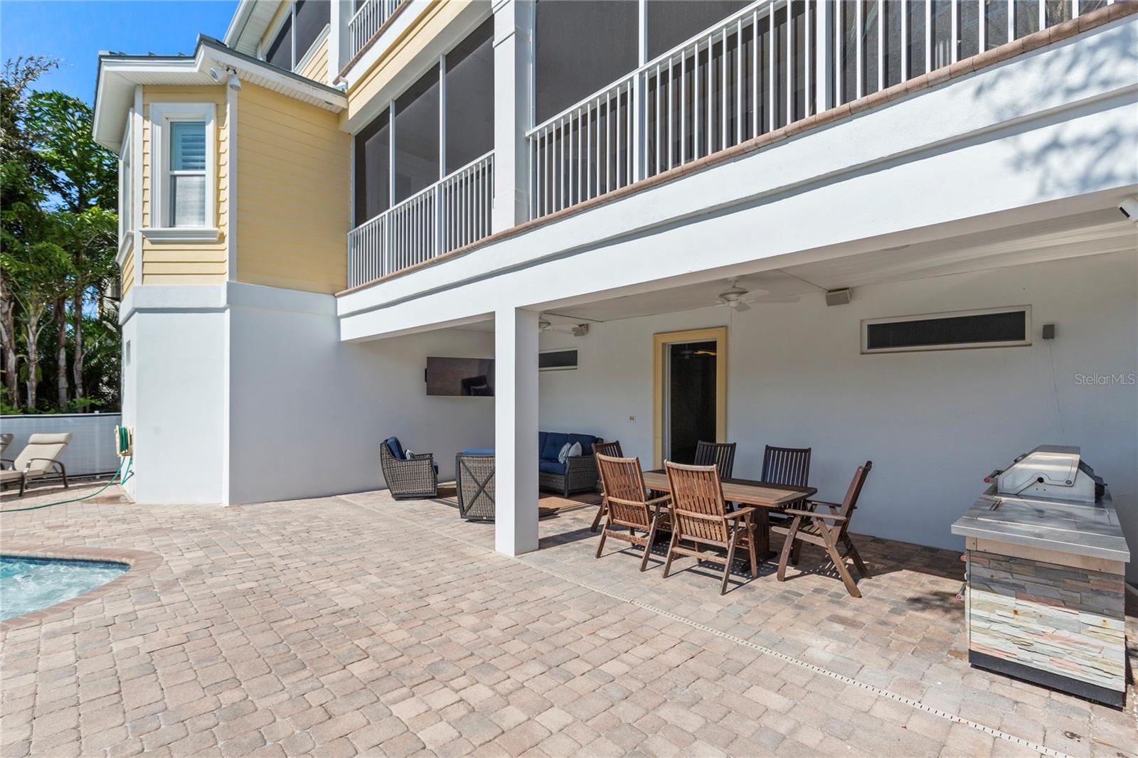 Image 56 of 100 For 3523 Shell Point Road