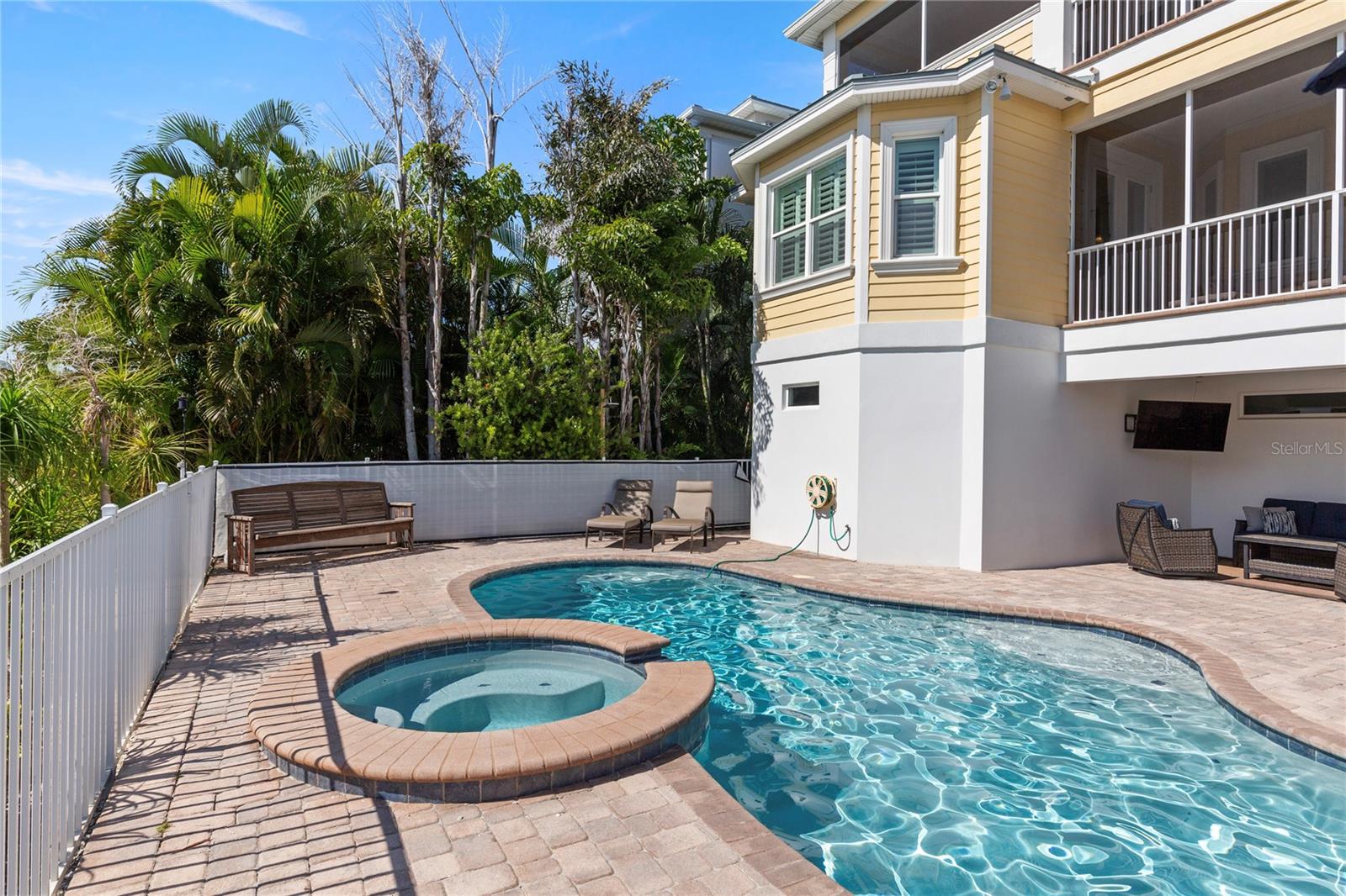 Image 59 of 100 For 3523 Shell Point Road