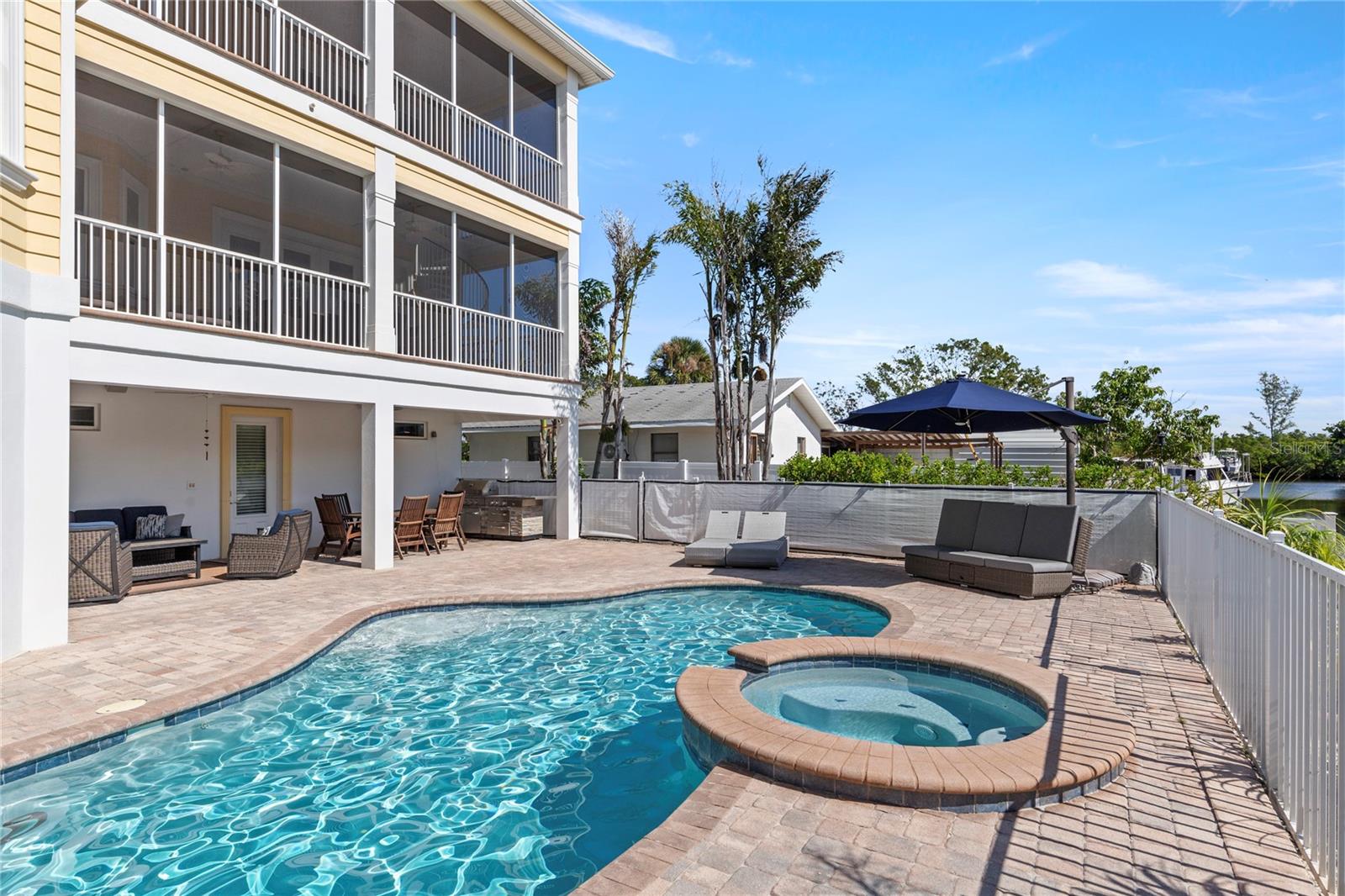 Image 60 of 100 For 3523 Shell Point Road