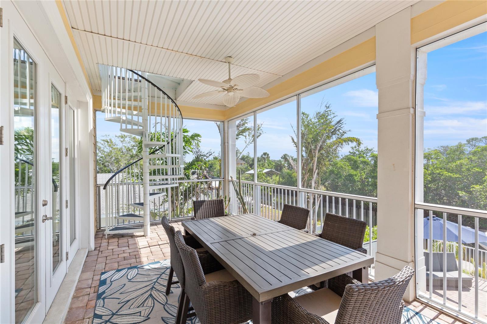 Image 7 of 100 For 3523 Shell Point Road