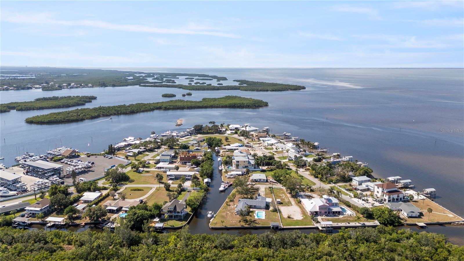 Image 78 of 100 For 3523 Shell Point Road