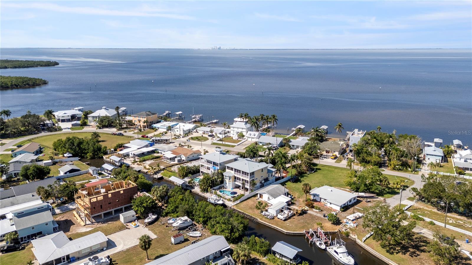 Image 80 of 100 For 3523 Shell Point Road