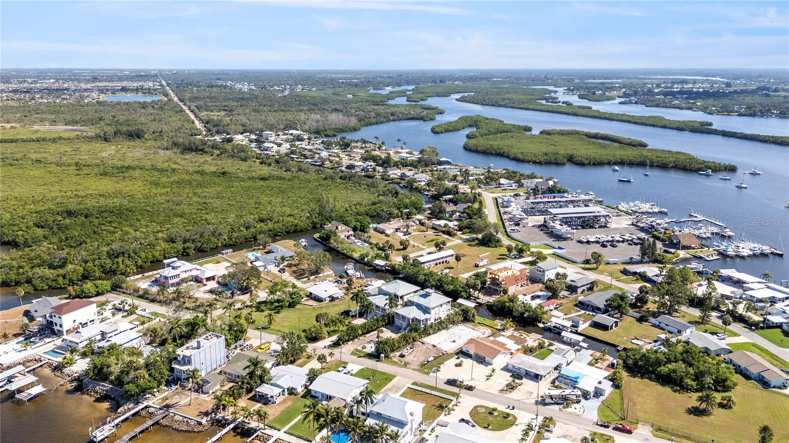 Image 83 of 100 For 3523 Shell Point Road