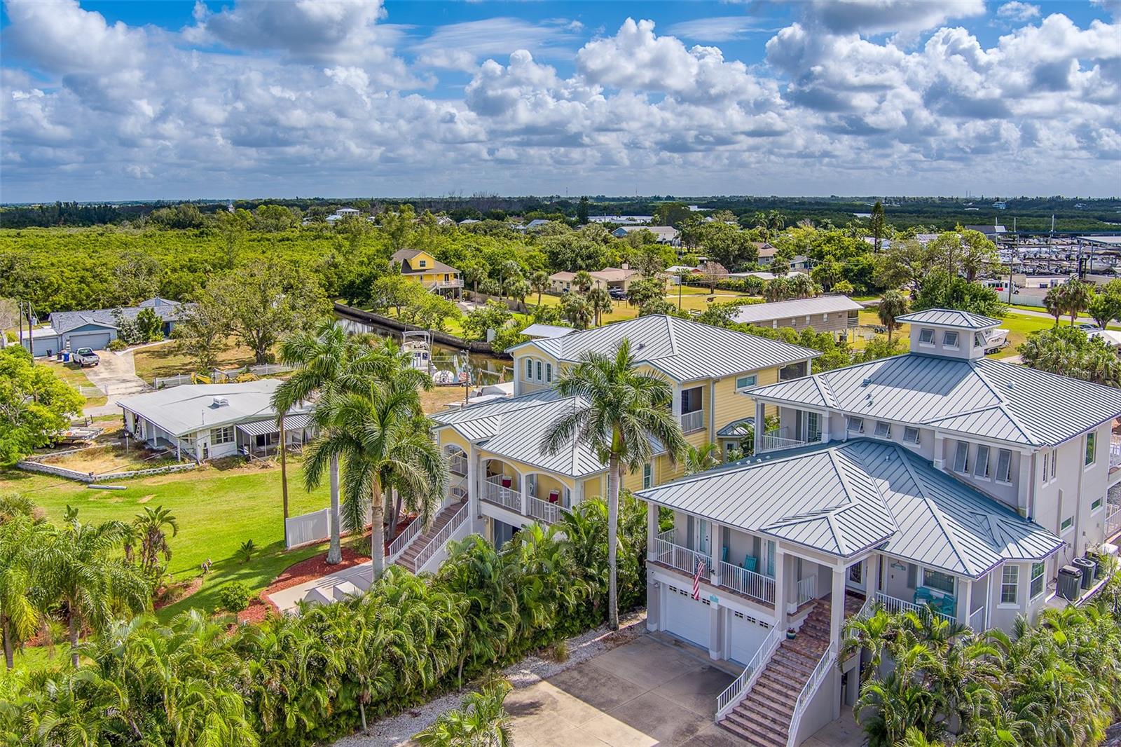 Image 94 of 100 For 3523 Shell Point Road