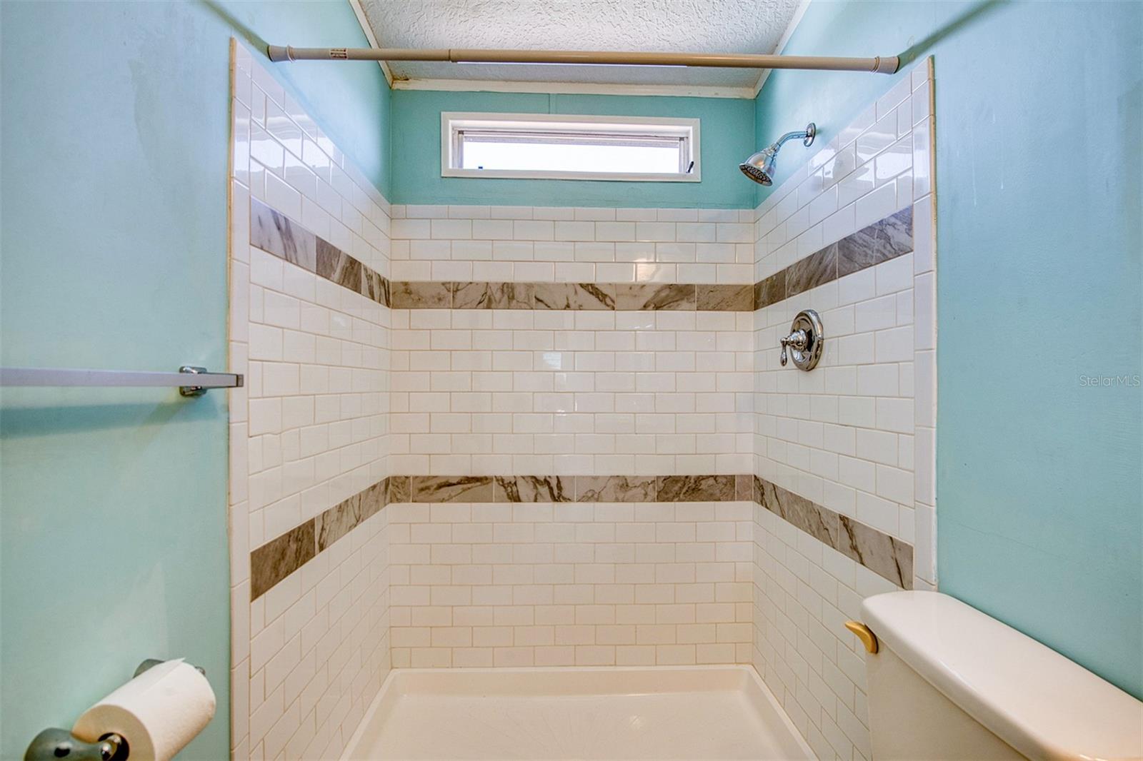 Image 19 of 38 For 403 Blue Marlin Drive