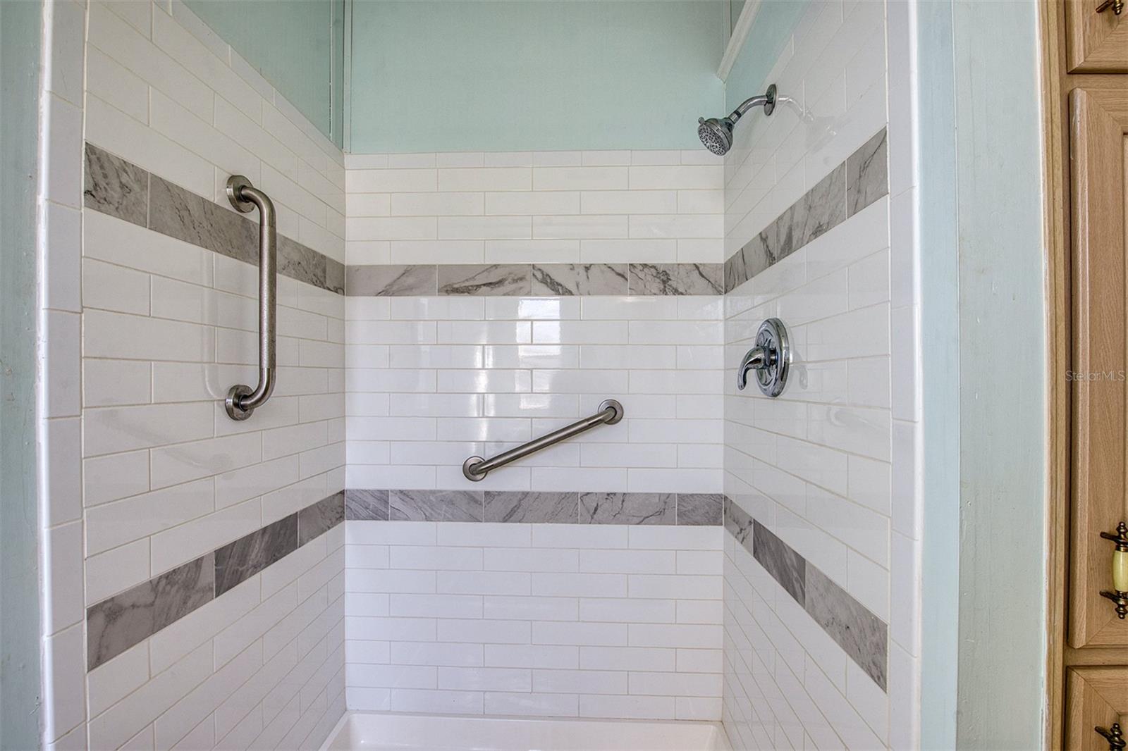 Image 21 of 38 For 403 Blue Marlin Drive