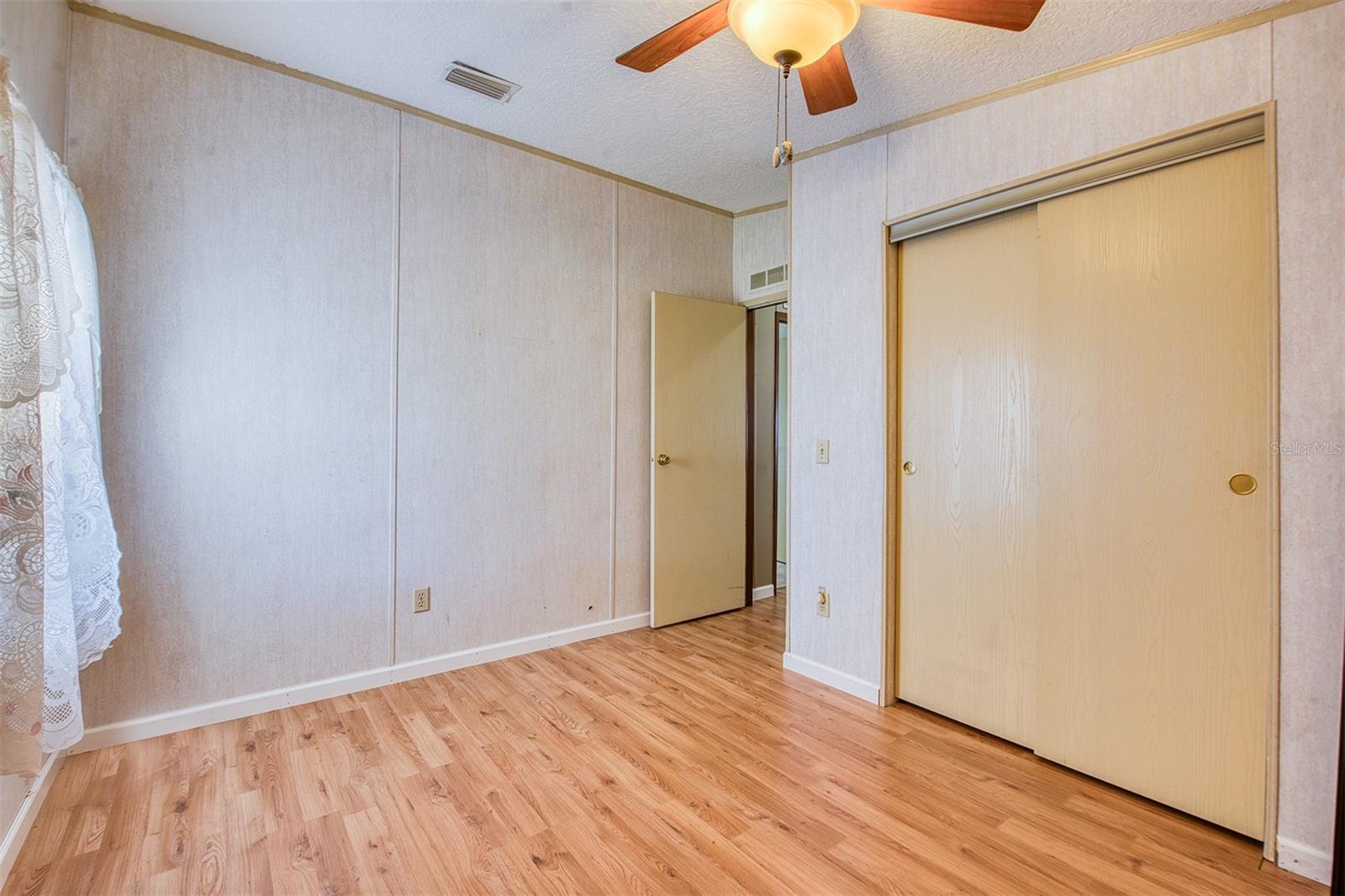 Image 23 of 38 For 403 Blue Marlin Drive