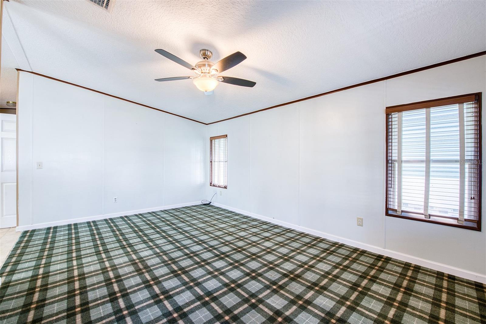 Image 4 of 38 For 403 Blue Marlin Drive