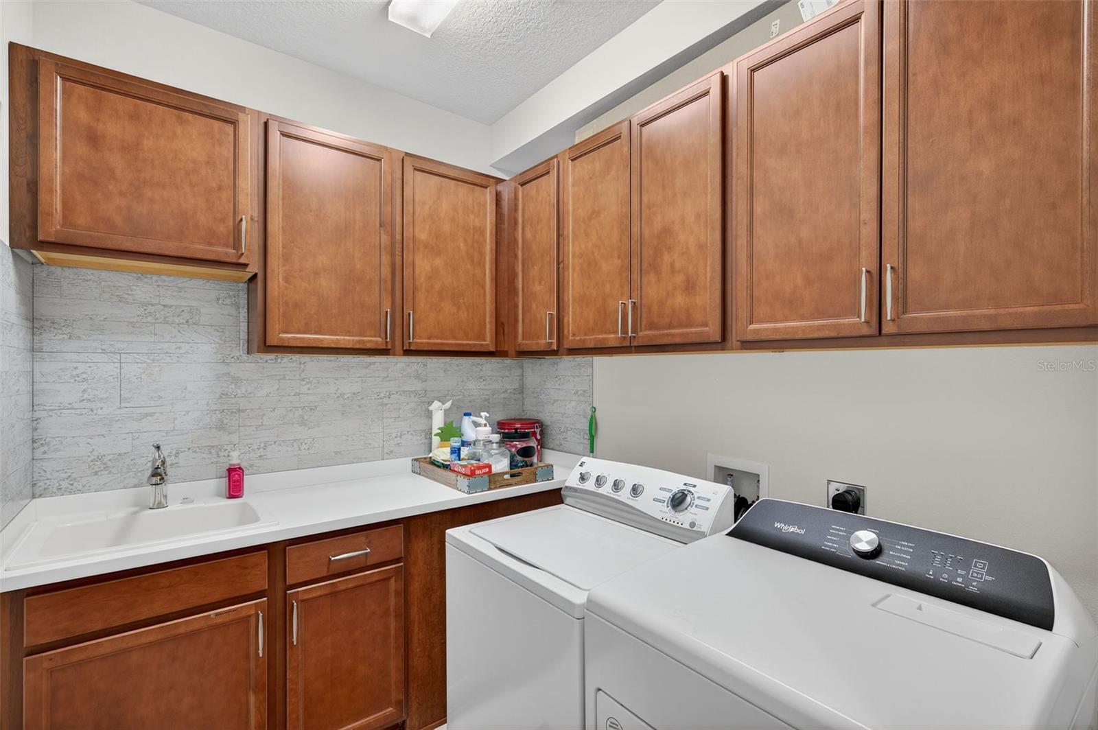 Image 21 of 76 For 5706 Esker Falls Lane