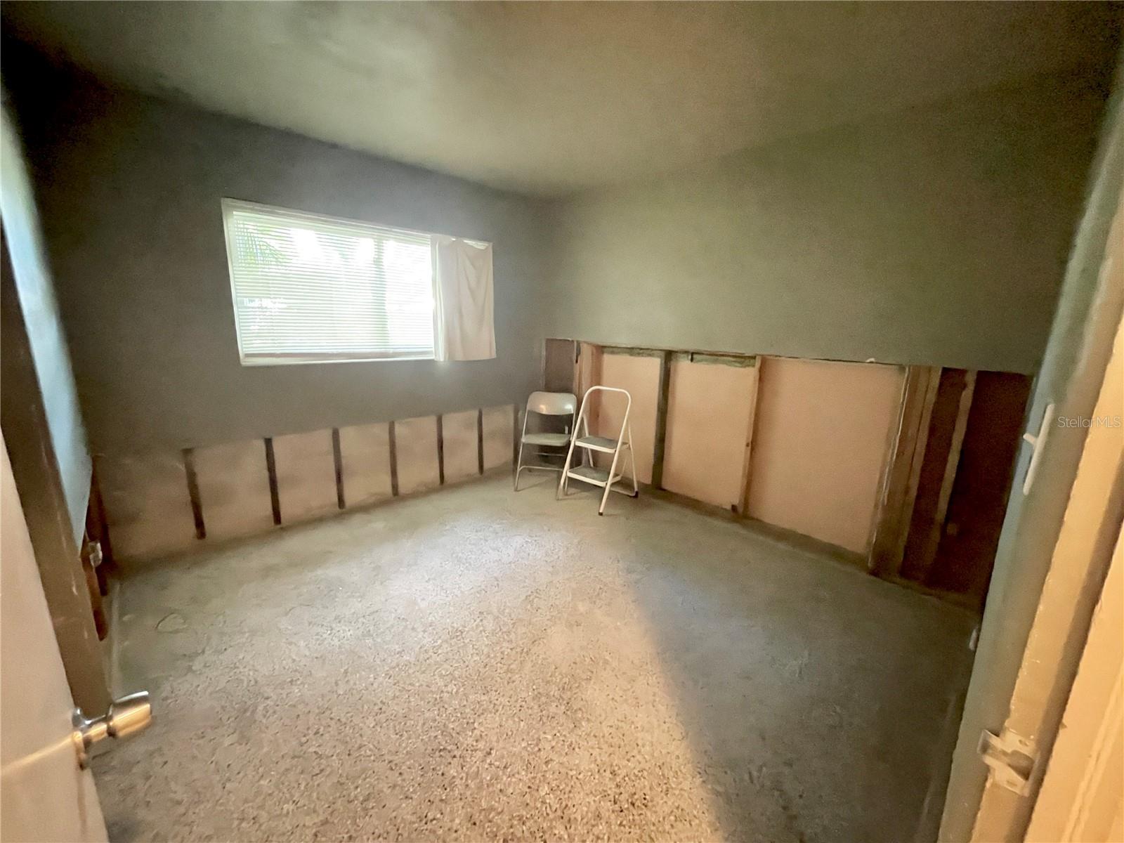 Image 33 of 36 For 601 56th Street N