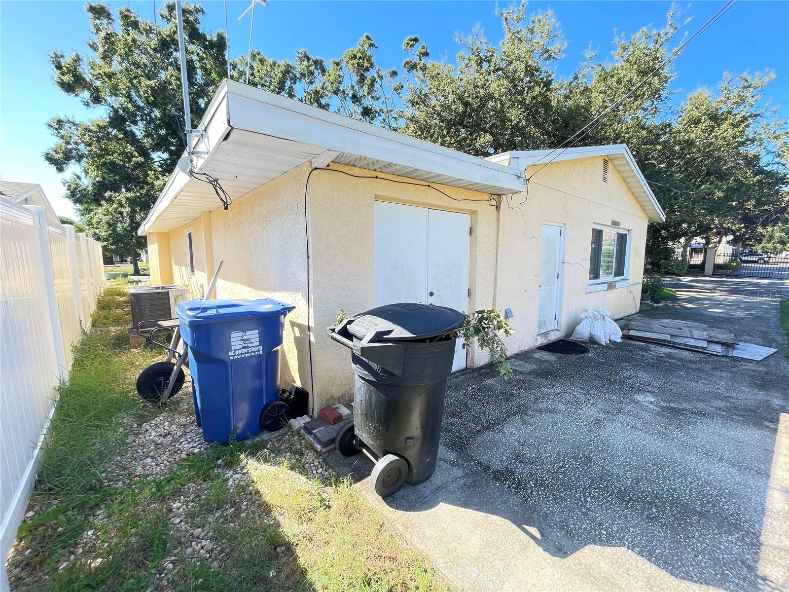 Image 7 of 36 For 601 56th Street N