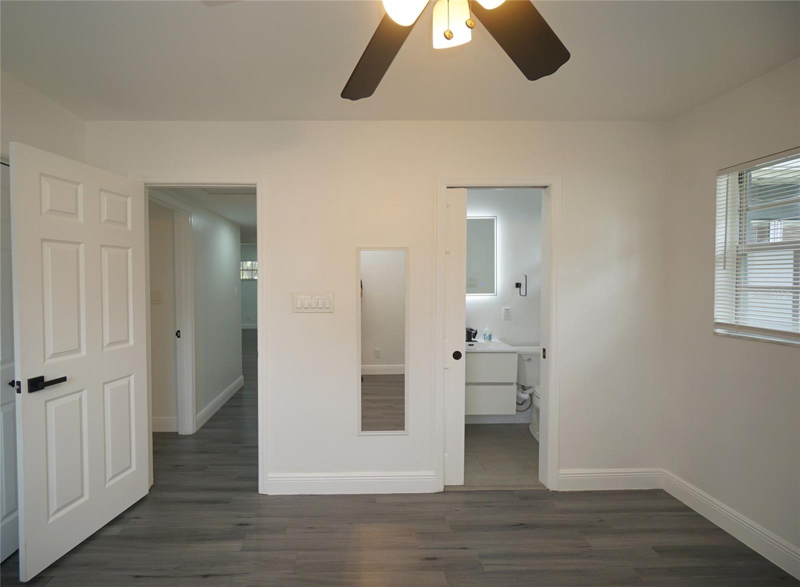 Image 10 of 16 For 4202 Wisconsin Avenue