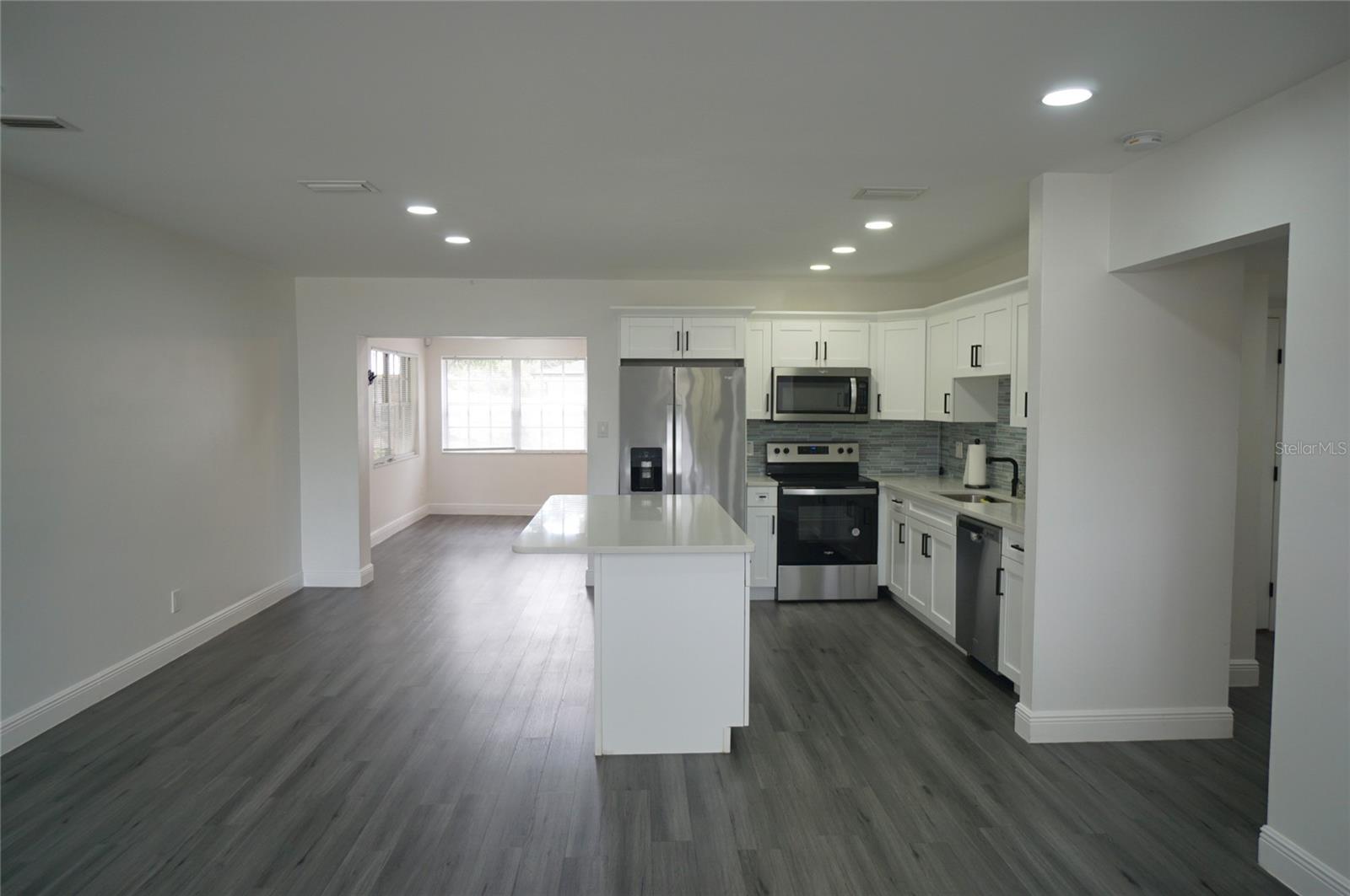 Image 8 of 16 For 4202 Wisconsin Avenue