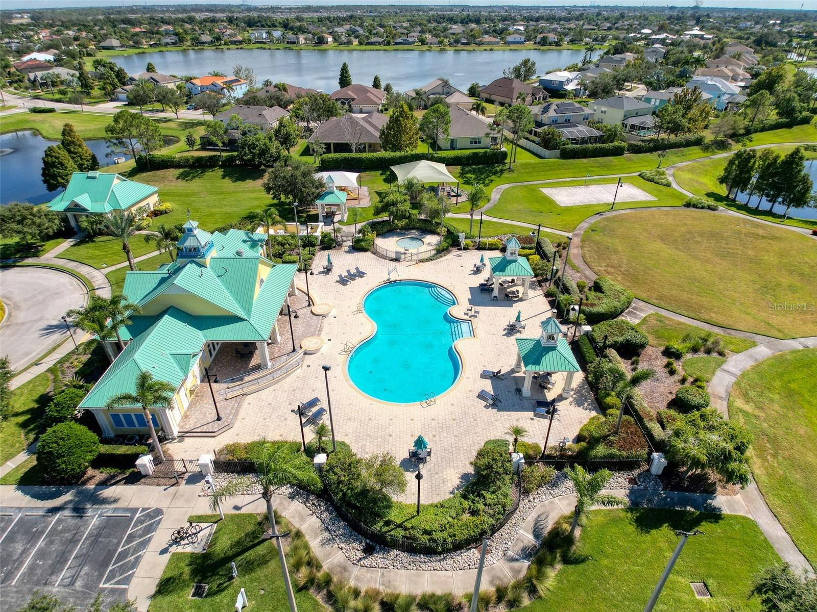 Image 68 of 90 For 335 Cockle Shell Loop