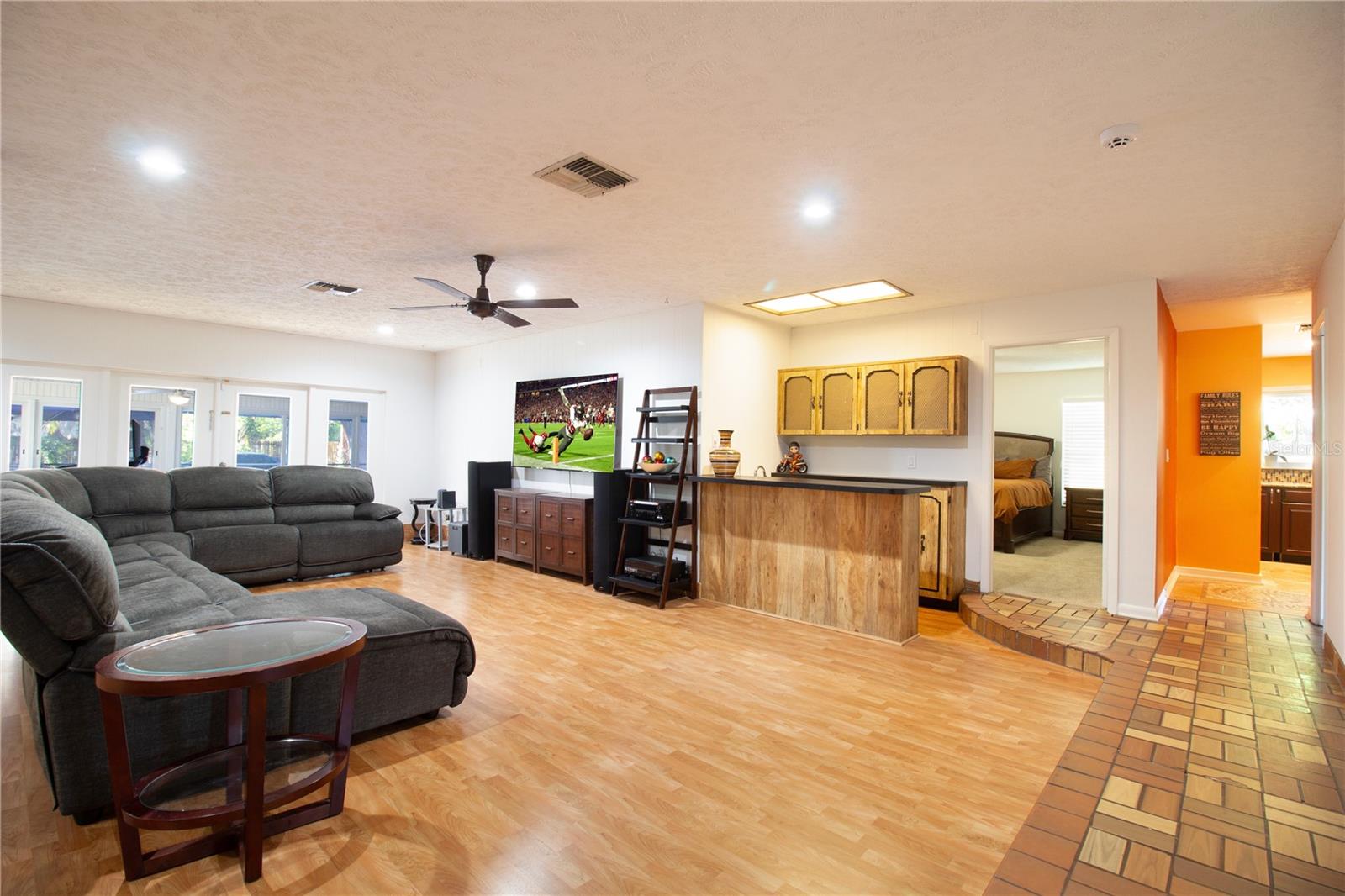 Image 12 of 57 For 547 Oleander Way S