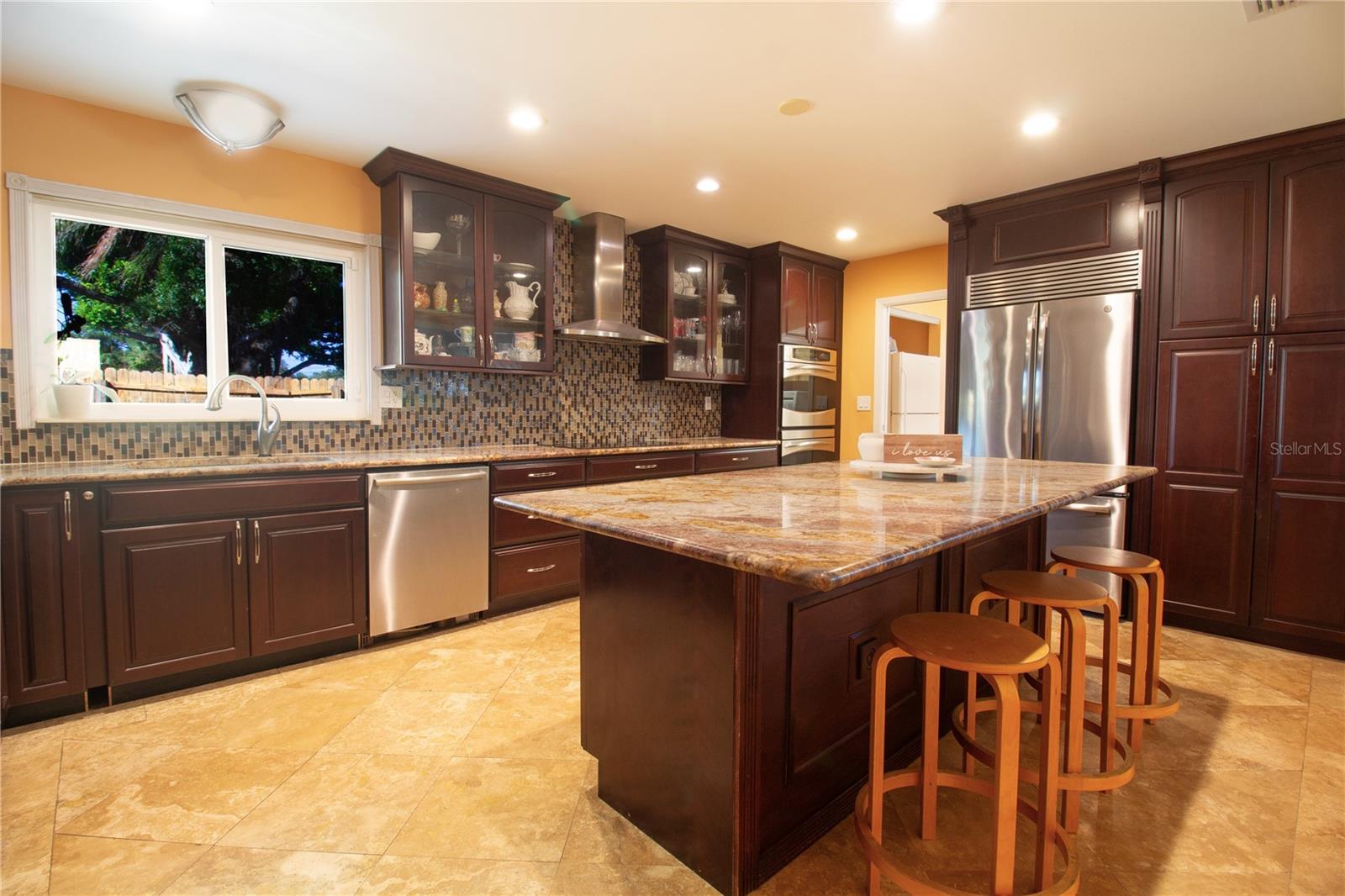 Image 17 of 57 For 547 Oleander Way S