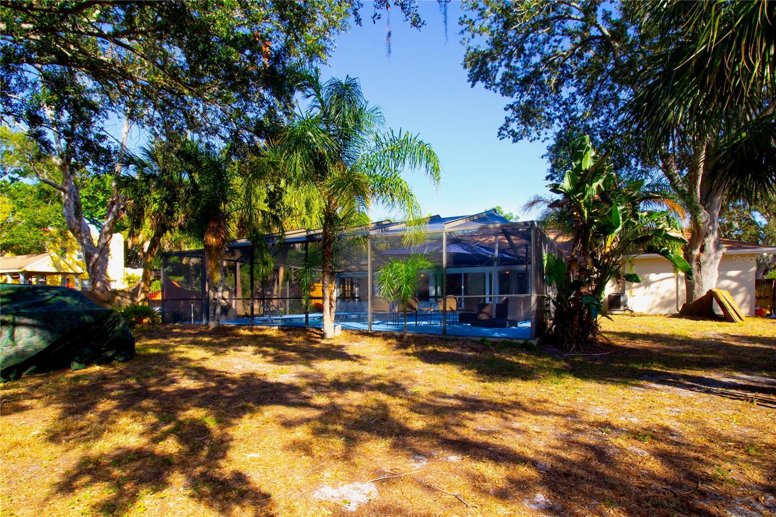 Image 44 of 57 For 547 Oleander Way S