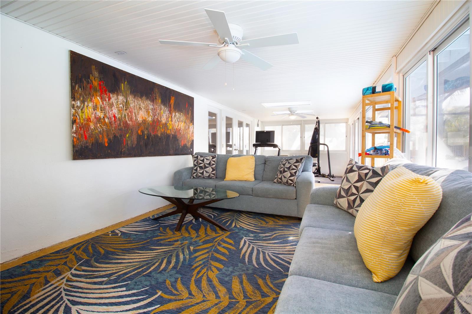 Image 50 of 57 For 547 Oleander Way S