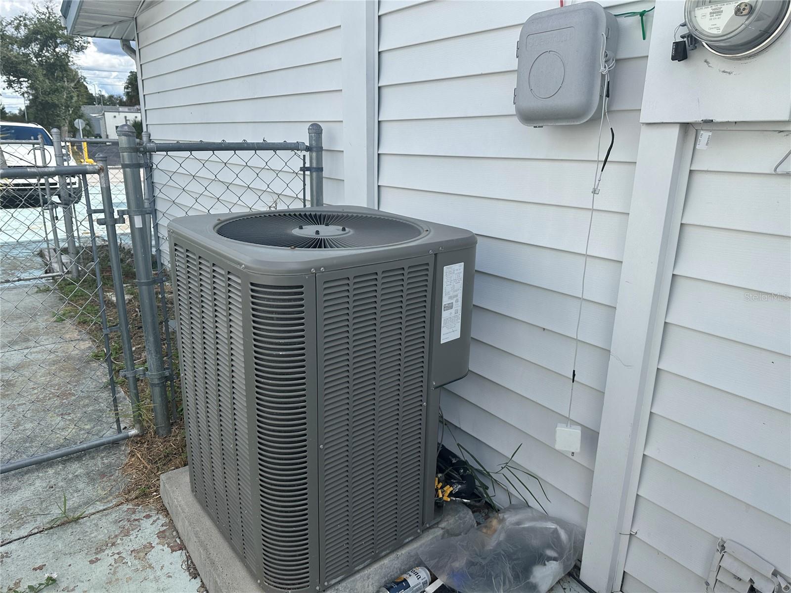 Image 16 of 17 For 9741 Scenic Drive