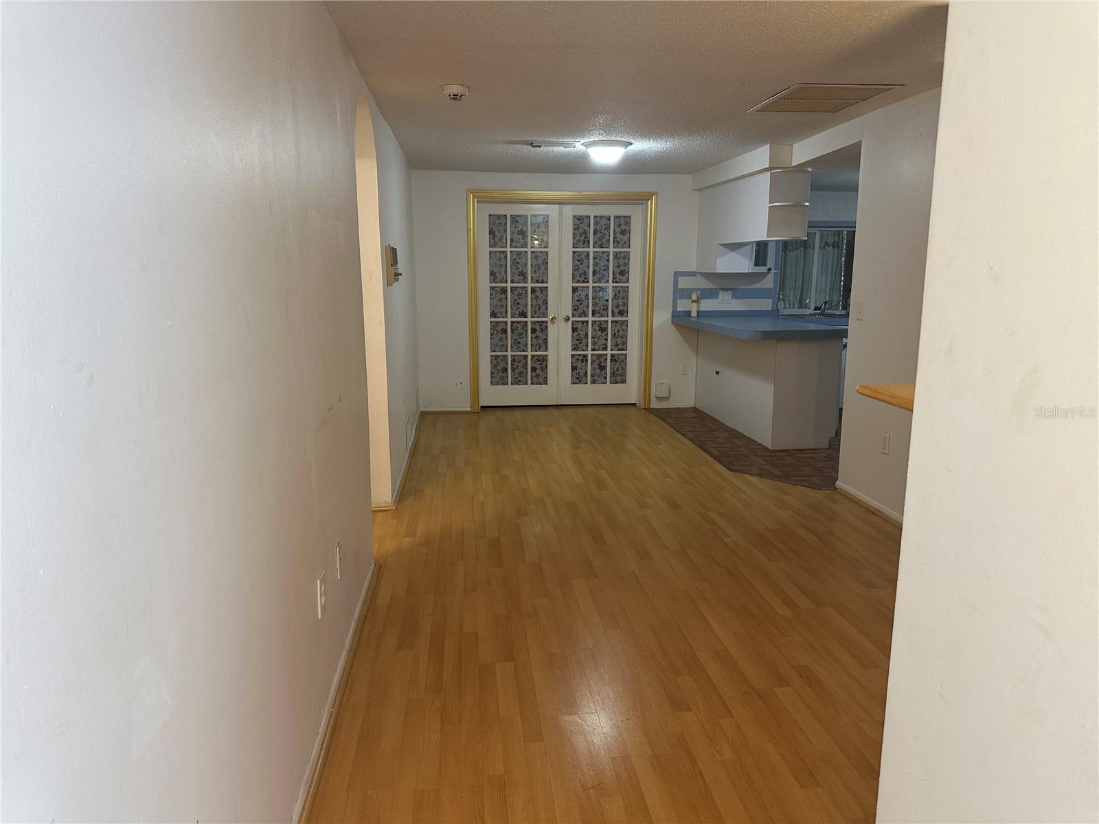 Image 4 of 17 For 9741 Scenic Drive