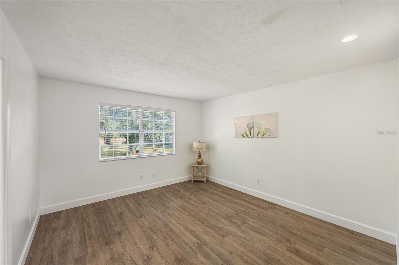 Listing photo id 14 for 4109 Temple Heights Road